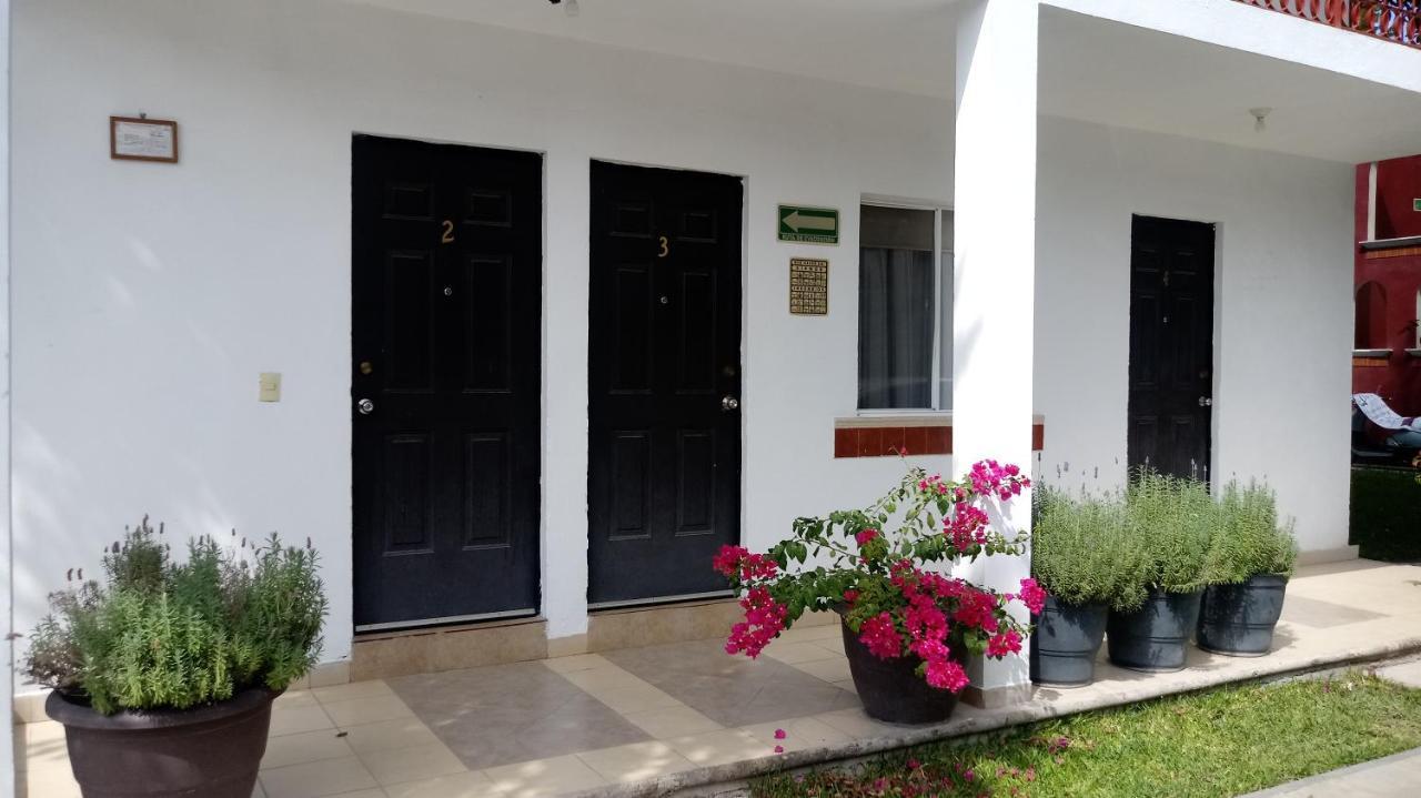 Hospedaje Parras ปาร์ราส เด ลา ฟอนเต ภายนอก รูปภาพ
